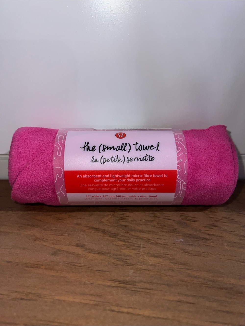 lululemon athletica The (Small) Towel - Microfibre Bright Pink